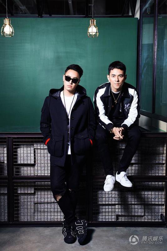 李晨潘玮柏受邀拍摄杂志封面 演绎七年兄弟情