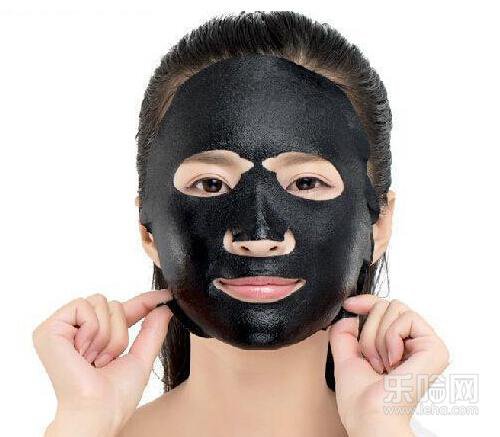 去黑头面膜怎么撕 - 3023.com