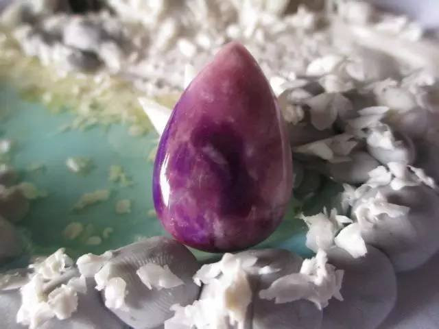 异像水晶的品种及鉴别方式