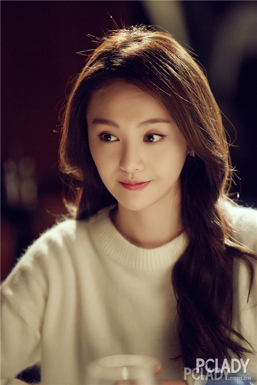  郑爽台下为爸补妆 遭遇催婚 - 3023.com