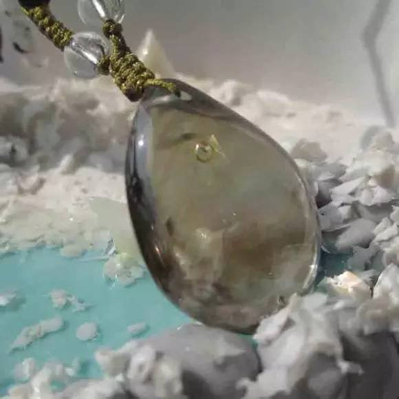 异像水晶的品种及鉴别方式