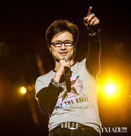 青春吉他谱 汪峰 汪峰 你是我心爱的姑娘 MV