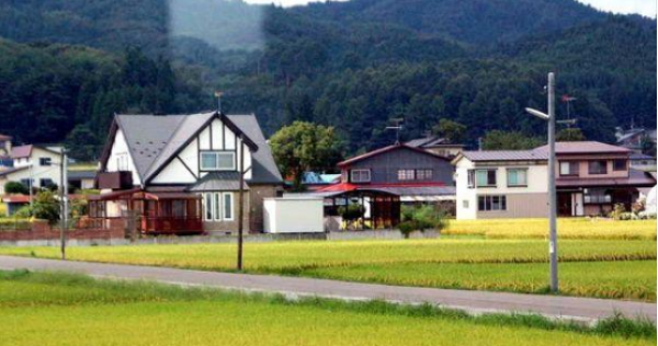 日本农村人口_日本人眼里的中国农村 惨得不能再惨