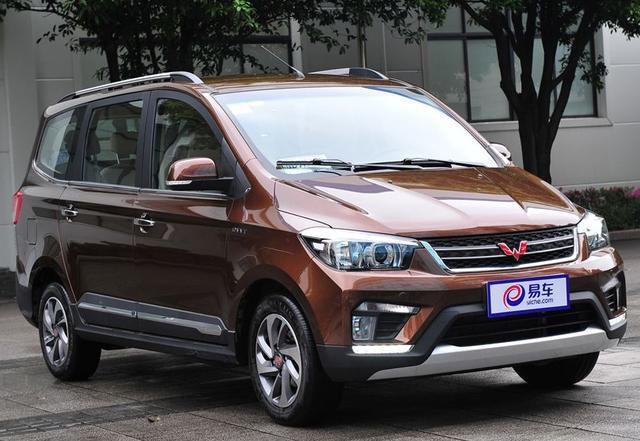 霸气总裁商务车五菱宏光S1, 带着名流的气息席