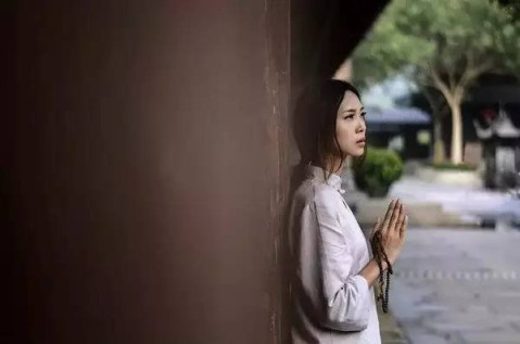 佛给女人说的的5句话(句句刺痛女人的心)
