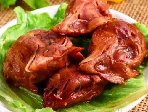 有害重金属:鸡头又称蹄白珠,一般为圆珠形,串粒状,是羊蹄内发生病变的