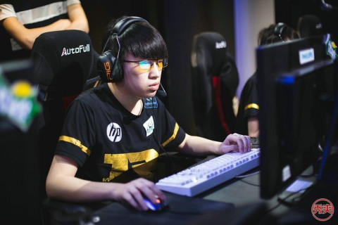 小虎能否战胜心魔 点击加载图片